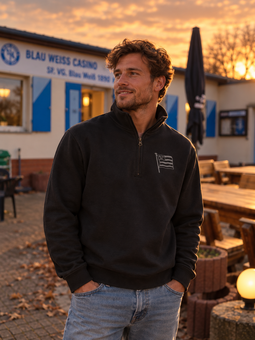 Quarter-Zip-Pullover • Fahne